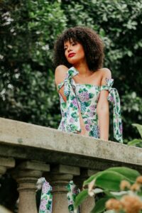 coiffure-inspiration-cheveu-crepu-boucle-wash-go